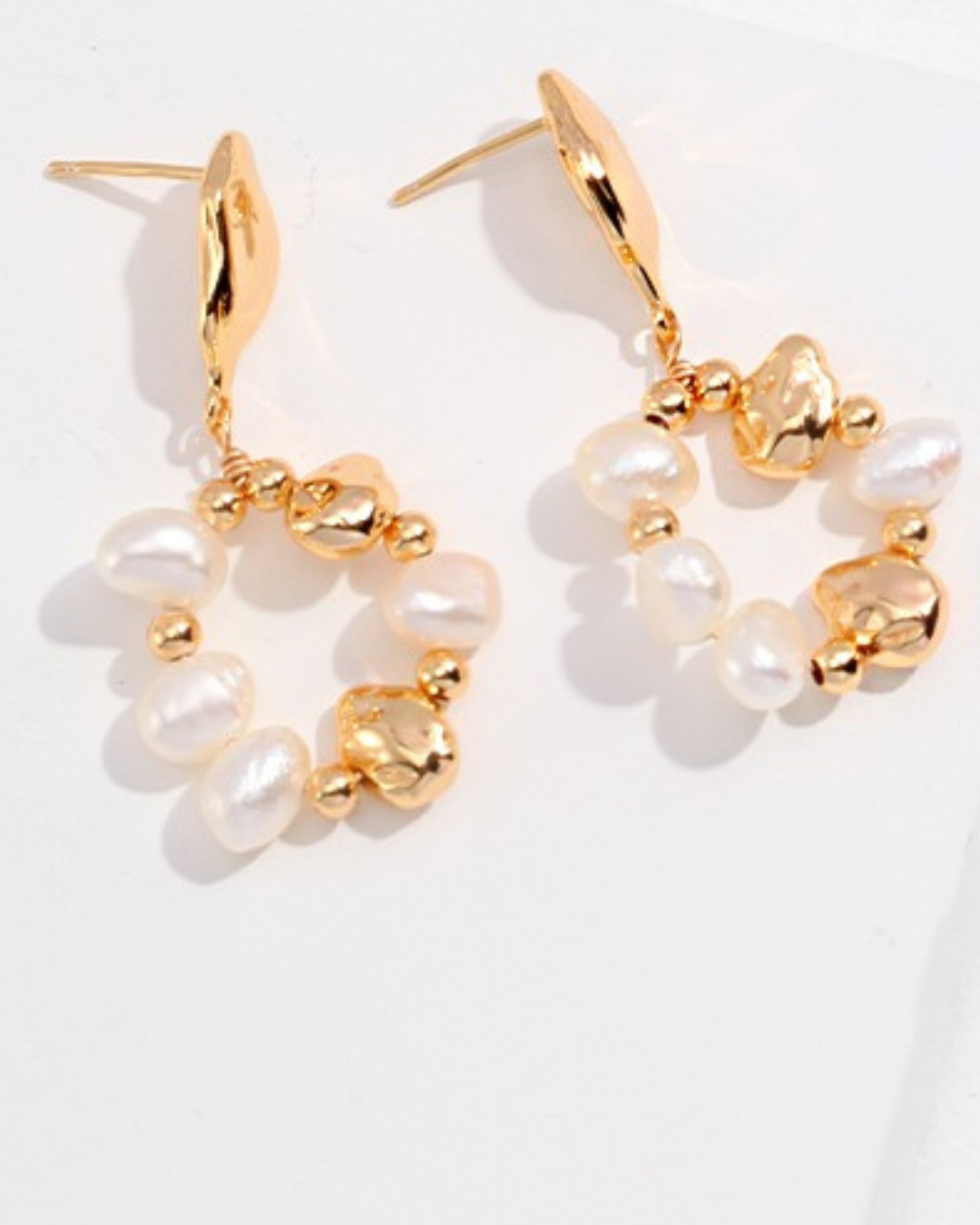 Elaria Pearl Loop Earrings