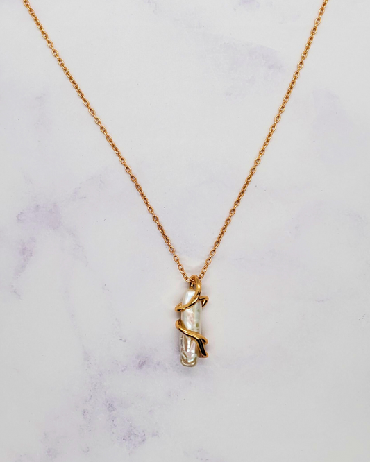 Ignara Pearl Pendant Necklace